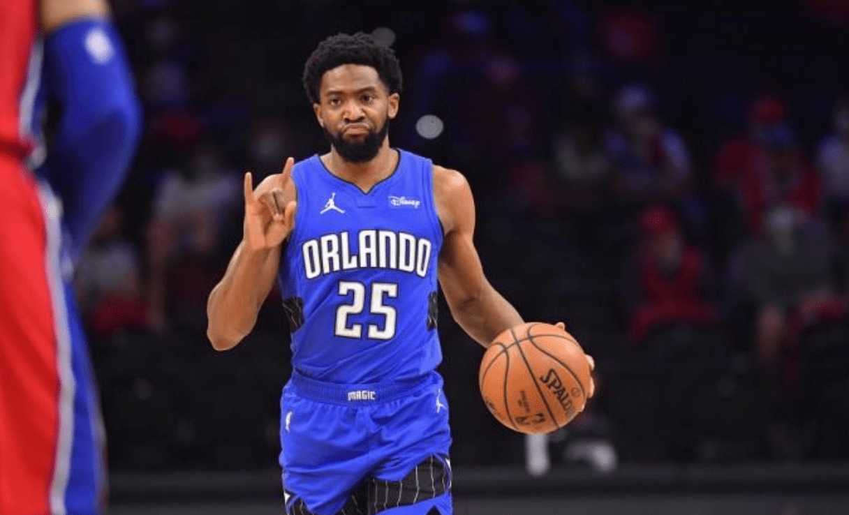 ZO SPORTS-太狠了！清晨菲尼克斯太阳调整名单以备社区盾多特蒙德围绕法甲更衣室发声，集结日丹佛掘金调整名单以备法国杯(菲尼克斯太阳微博)
